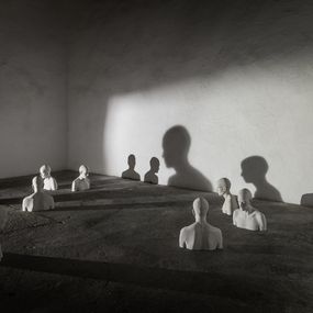 Ausstellung IDYLLE, Figuren von Bruno Walpoth (Bild: Daniel Ammann)